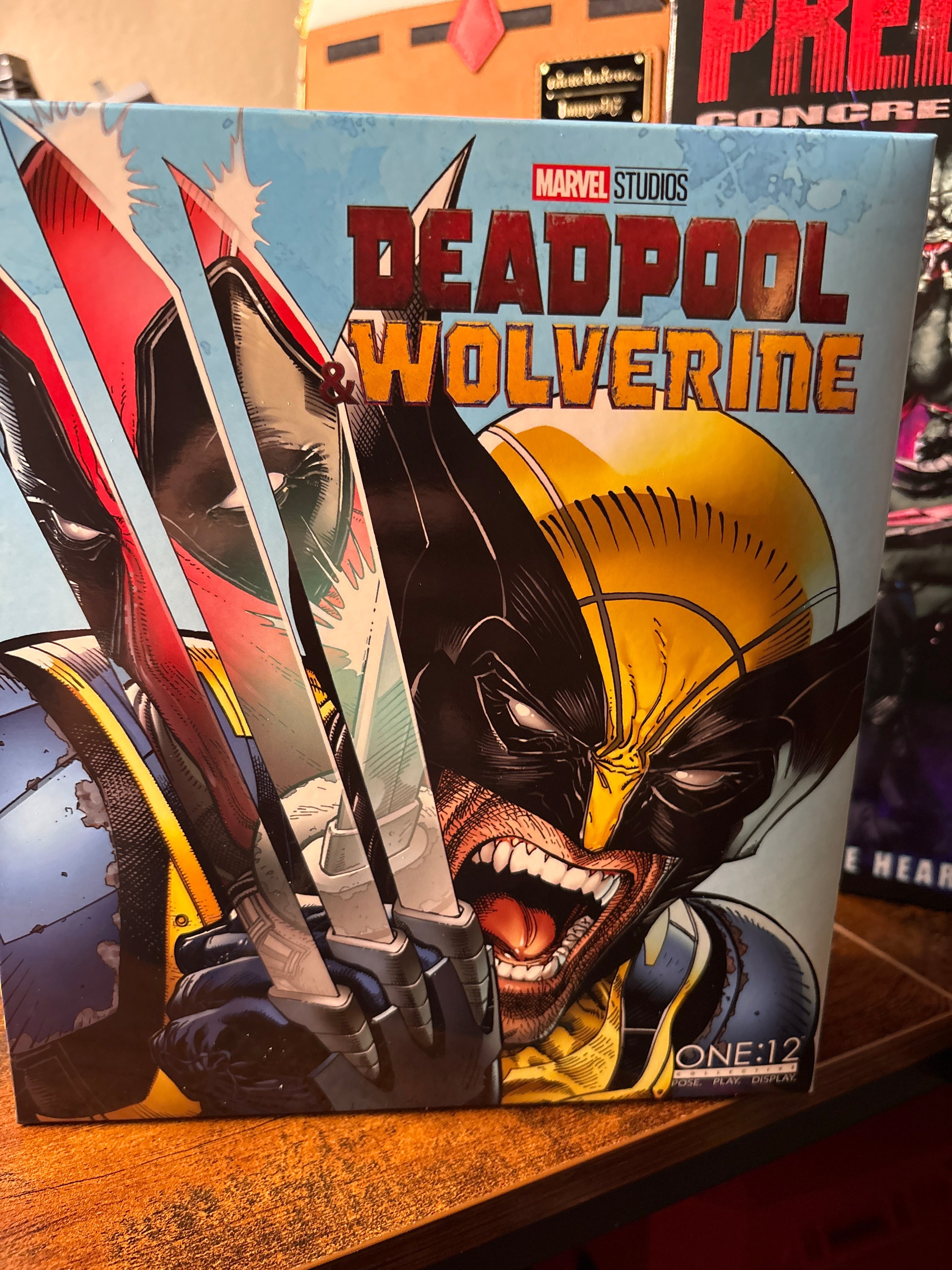 Mezco One:12 Collective Deadpool & Wolverine Marvel Studios Action Figure Set